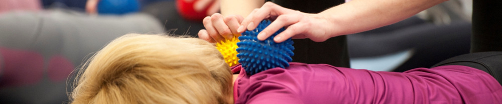 Wohlfühlübungen für den Rücken meet sanftes Faszien Training in Prävention und Rehabilitation