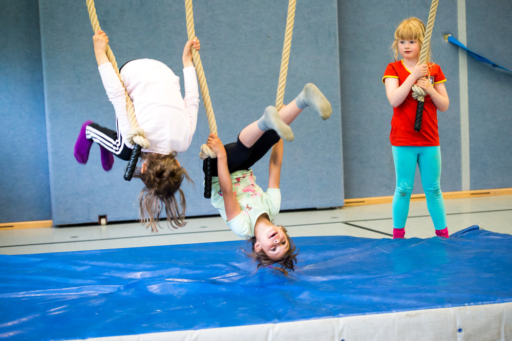 Bewegt mit den Kindern durch die Jahreszeiten