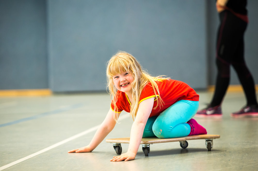 Die Hand beginnt an der Schulter